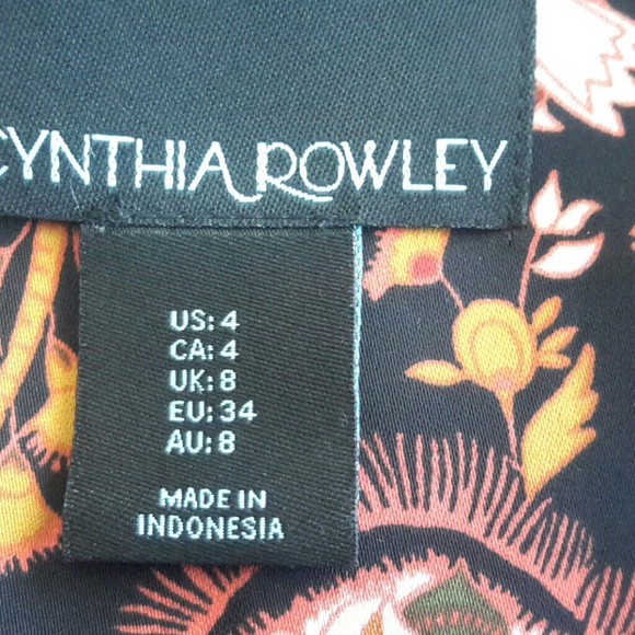 FLORAL DRESS SIZE 4 - Picture 5 of 7